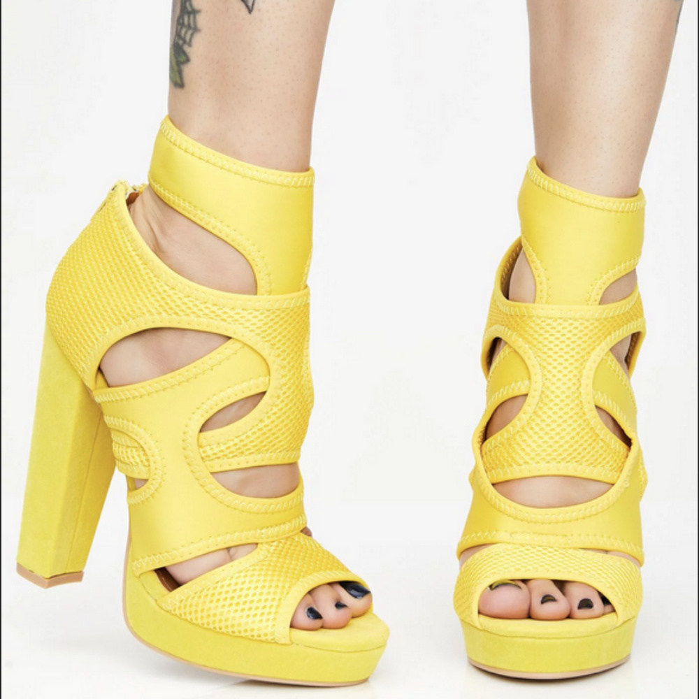 Dolls Kill Any Means Knit Heels NWT